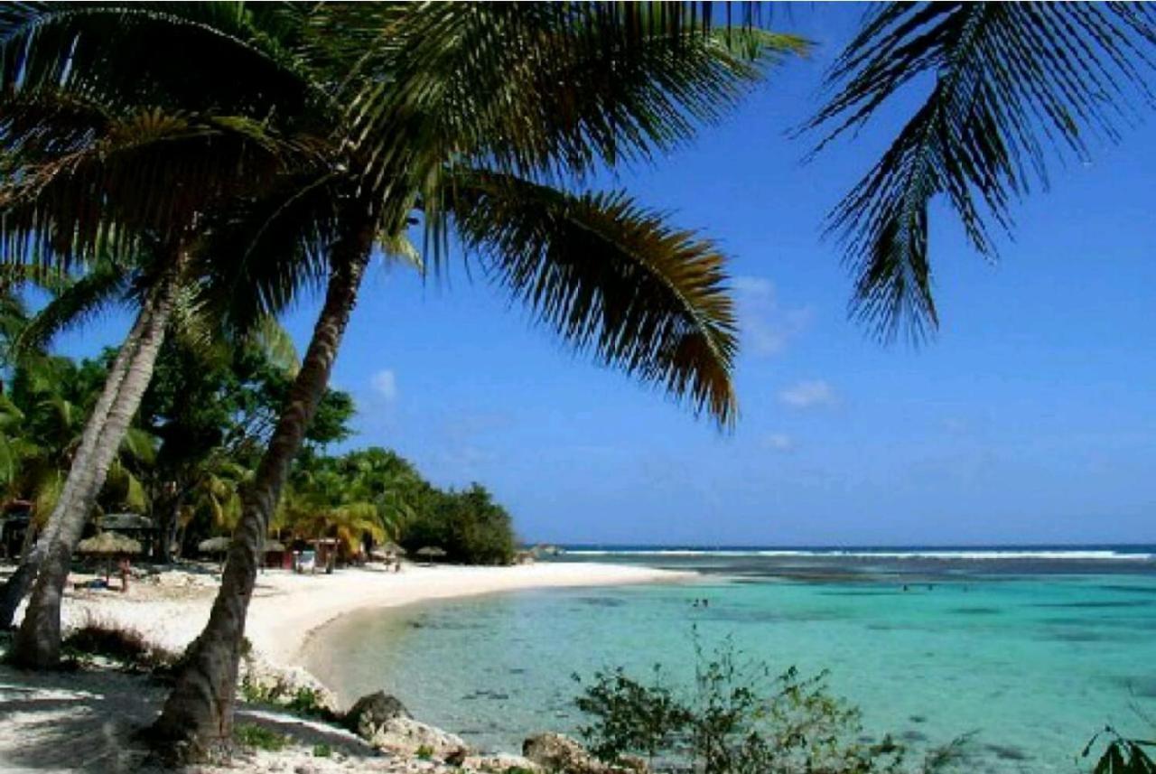 Anse Des Rochers - Ti Kaz Milouma Saint-Francois  Extérieur photo
